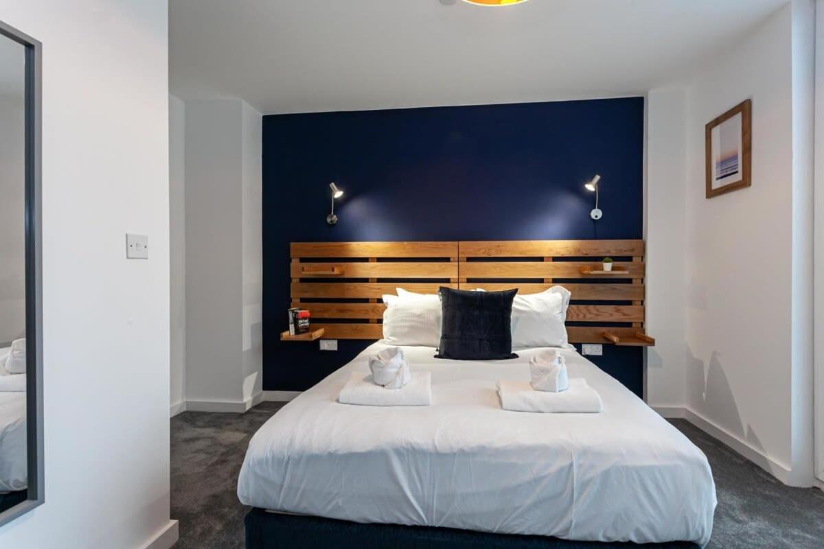 Superb 2 Bed Flat 5Min To Old Trafford Stadium Mánchester Exterior foto